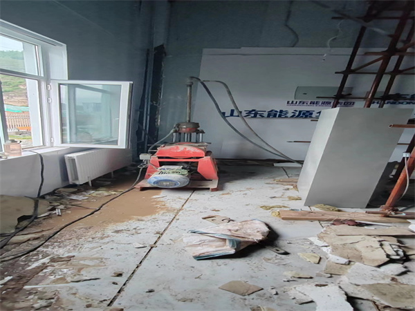 永福地基基础下沉墙体裂缝加固注浆顶升施工